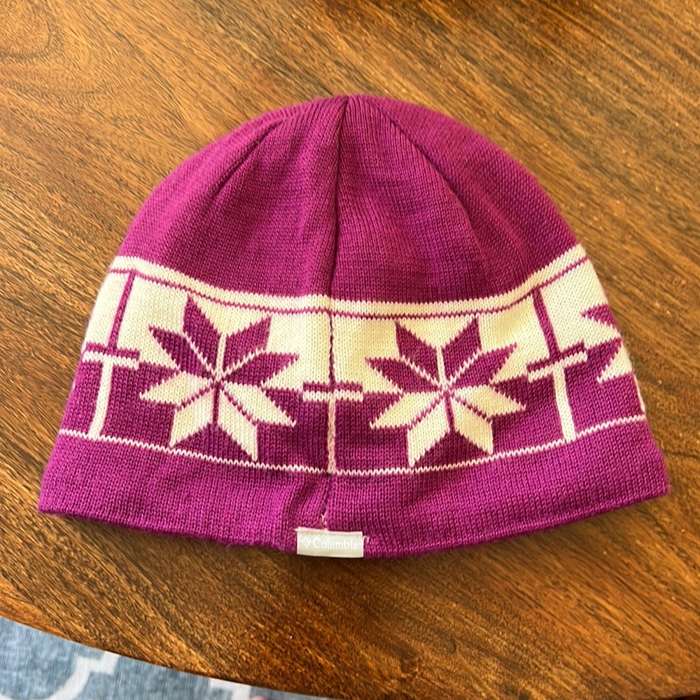 Columbia beanie